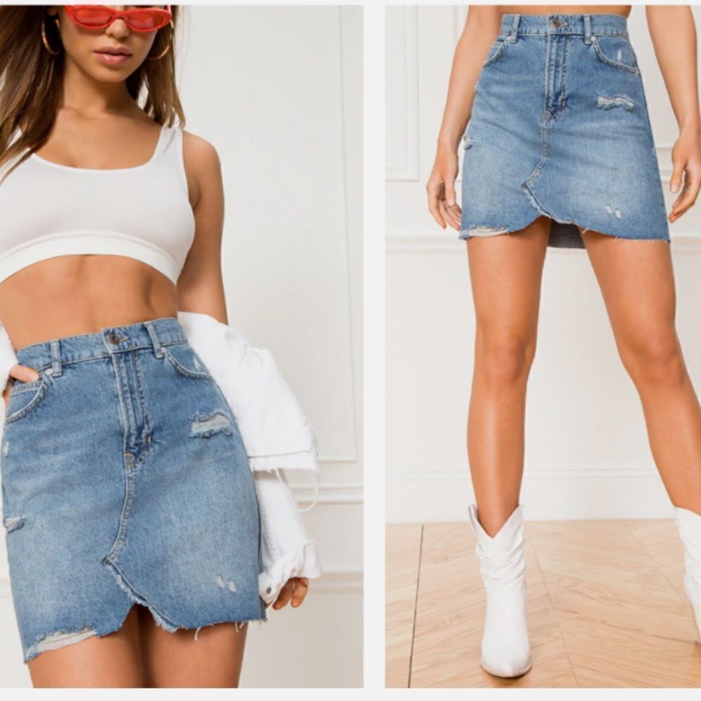 We The Free Hallie Denim Cut Off Skirt Blue 100% Cotton Distressed Hem Size 28